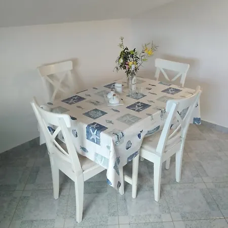 Apartament Nina *