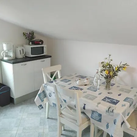 Nina Apartament *