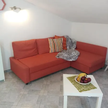 Apartment Nina *