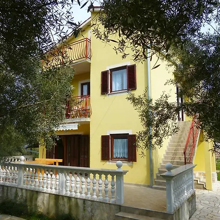 Nina Apartament *