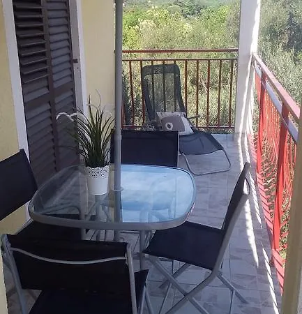 Nina Apartment